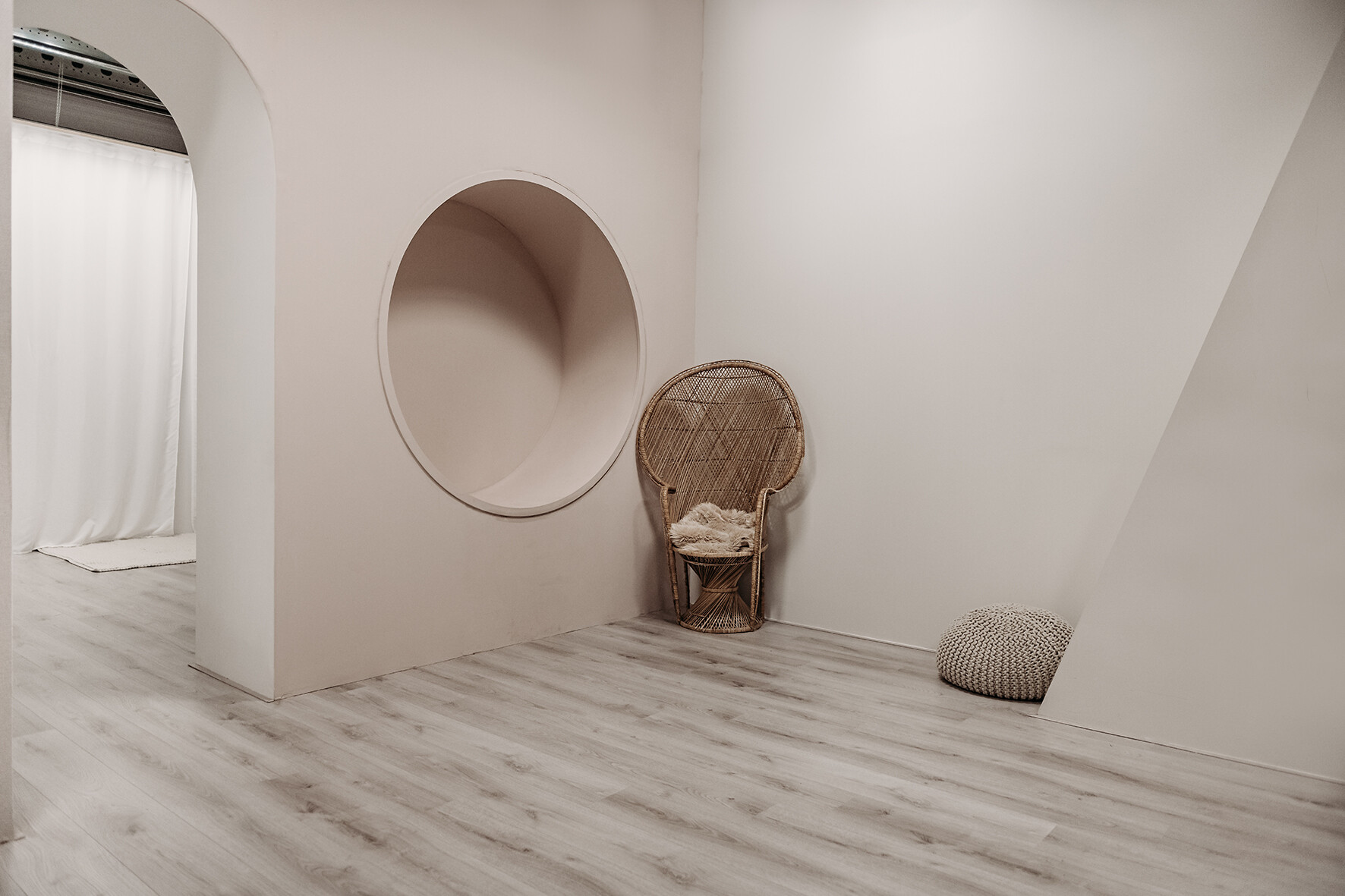De Studio van LOUBOUDOIR – Verschillende Settings & Voordelen voor Jouw ...